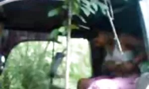این نماینده به فاکسی سانی استفاده از عینک توصیه می کند تا پول را لخت و لعنتی کند عکسهای سکس زنان باردار