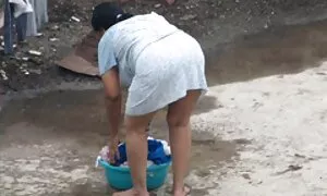 یک متخصص عکسهای سکسی زنان سن بالا ماساژ درمانی از دختری در دهانش پرسید