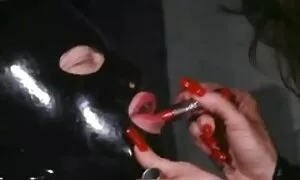 این خانم جوان عکس سکسی زن جنده سکسی عاشق رفتن به ورزشگاه است